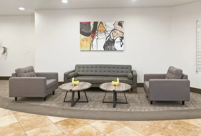 83989811 - Property Image 3