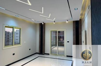 Apartment - 2 - 1 for sale in Abou El Houl - New Cairo City - Cairo