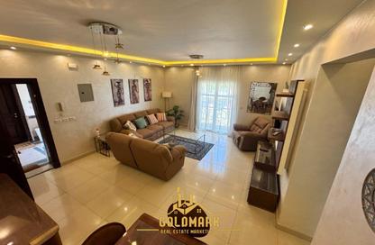 Apartment - 2 Bedrooms - 2 Bathrooms for rent in Garden Residence - Hyde Park - New Cairo City - Cairo