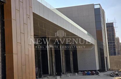 Retail - Studio - 4 Bathrooms for sale in Mountain View iCity - 5th Settlement Compounds - The 5th Settlement - New Cairo City - Cairo