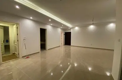 شقة - 2 غرف نوم - 2 حمامات للايجار في فيلدج جيت - المستثمرين الجنوبية - مدينة القاهرة الجديدة - القاهرة