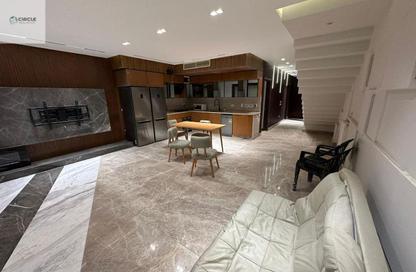 Villa - 4 - 4 for sale in Garden Residence - Hyde Park - New Cairo City - Cairo