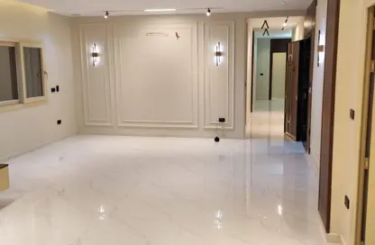Apartment - 3 Bedrooms - 2 Bathrooms for sale in Shorouk City - Cairo