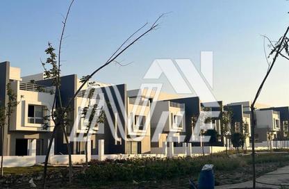 Townhouse - 2 Bedrooms - 3 Bathrooms for sale in Park Corner - Hyde Park - New Cairo City - Cairo