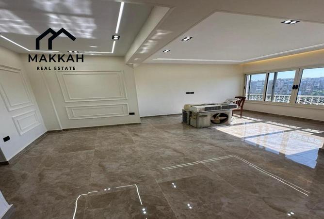 53717500 - Property Main Image