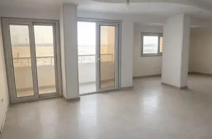 Apartment - 3 Bedrooms - 1 Bathroom for sale in Ismailia Desert Road - El Nozha El Gadida - El Nozha - Cairo