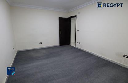 Office Space - Studio - 2 Bathrooms for rent in Al Laselky St. - El Laselky - New Maadi - Hay El Maadi - Cairo