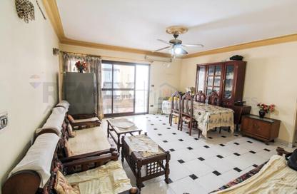 Apartment - 3 Bedrooms - 1 Bathroom for sale in Smouha - Hay Sharq - Alexandria