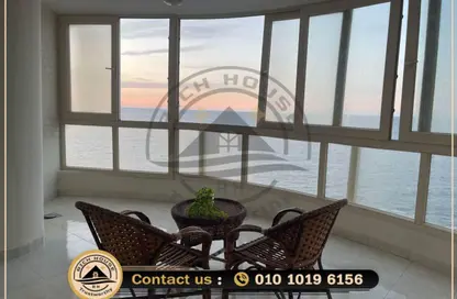 شقة - 3 غرف نوم - 2 حمامات للايجار في طريق الجيش - كامب شيزار - حي وسط - الاسكندرية