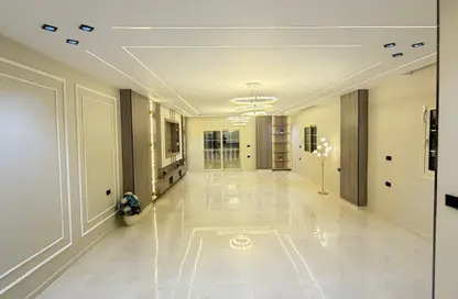 Apartment - 3 Bedrooms - 2 Bathrooms for sale in Gate 2 - Ahmose - Hadayek El Ahram - Giza