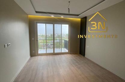 Apartment - 3 Bedrooms - 3 Bathrooms for rent in The Fourteen Golf Residences - Uptown Cairo - Mokattam - Cairo