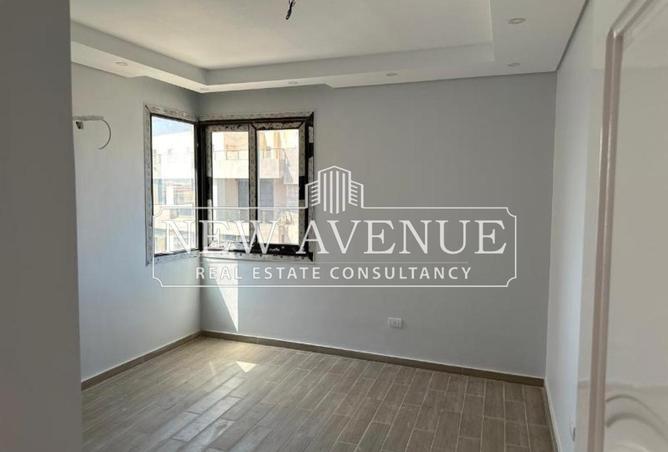 8601904 - Property Image 2