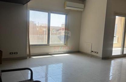 (بنتهاوس  (روف - 3 غرف نوم - 3 حمامات للايجار في ذا فيلدج - المستثمرين الجنوبية - مدينة القاهرة الجديدة - القاهرة