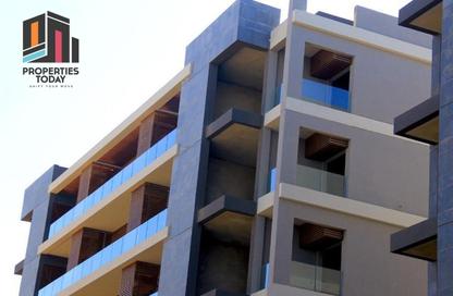 Apartment - 3 Bedrooms - 2 Bathrooms for sale in El Patio Oro - 5th Settlement Compounds - The 5th Settlement - New Cairo City - Cairo