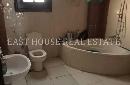 شقة - 3 غرف نوم - 2 حمامات للبيع في المنطقة ز - حى جنوب الاكايمية - مدينة القاهرة الجديدة - القاهرة