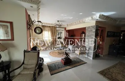 Apartment - 3 Bedrooms - 2 Bathrooms for sale in Area D - Ganoob El Acadimia - New Cairo City - Cairo