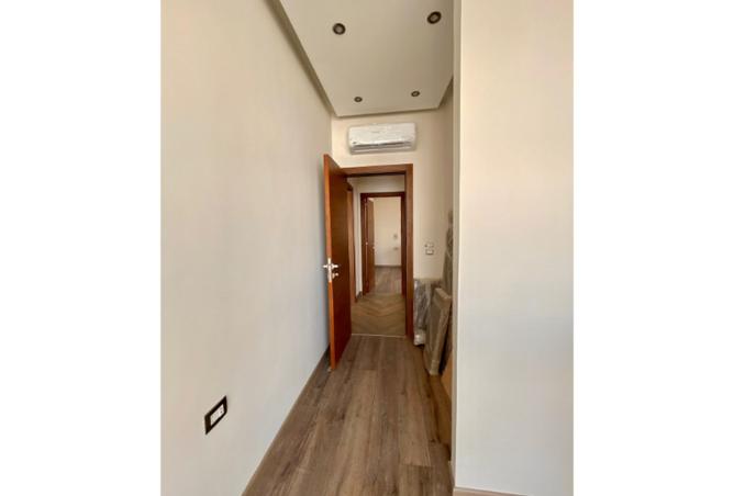 97996110 - Property Image 3