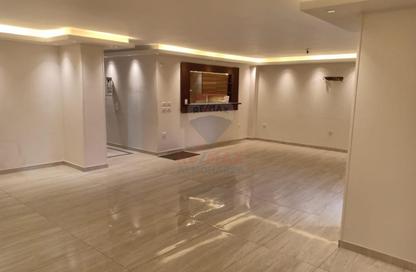 Apartment - 3 Bedrooms - 3 Bathrooms for sale in Ibn Affan St. - Dokki - Giza