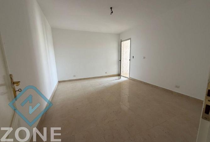 8621688 - Property Image 3