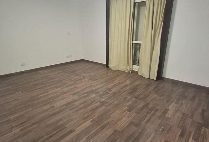 8703650 - Property Image 3