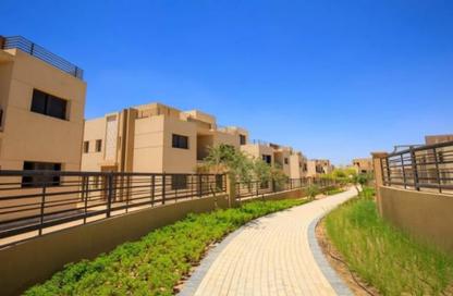 Villa - 4 Bedrooms - 5 Bathrooms for sale in Alma - 2nd District - Sheikh Zayed City - Giza