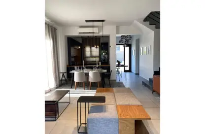 Townhouse - 4 Bedrooms - 4 Bathrooms for sale in Al Burouj Compound - El Shorouk Compounds - Shorouk City - Cairo