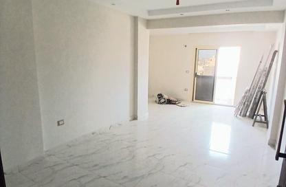 Apartment - 3 Bedrooms - 3 Bathrooms for sale in Laurent - Hay Sharq - Alexandria