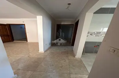 Apartment - 2 Bedrooms - 1 Bathroom for sale in Abo Qir St. - Sporting - Hay Sharq - Alexandria