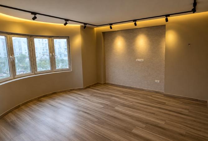 102071191 - Property Image 2
