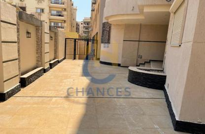 Apartment - 3 Bedrooms - 2 Bathrooms for sale in North Lotus - El Lotus - New Cairo City - Cairo