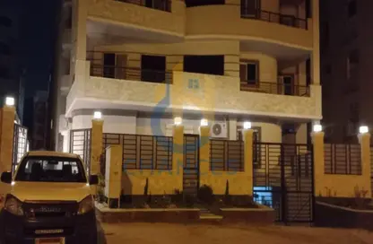 Apartment - 3 Bedrooms - 2 Bathrooms for sale in North Lotus - El Lotus - New Cairo City - Cairo