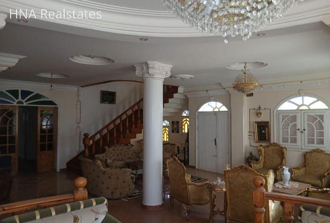 99798377 - Property Image 2