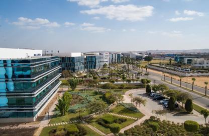 Office Space - Studio - 6 for rent in Smart Village - Cairo Alexandria Desert Road - 6 October City - Giza