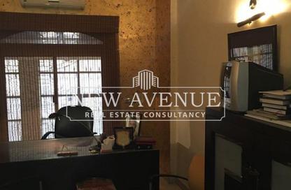 Office Space - 5 Bedrooms - 2 Bathrooms for sale in Zahraa Al Maadi Tunnel - Degla - Hay El Maadi - Cairo
