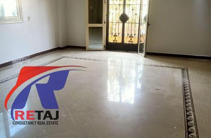 Apartment - 3 Bedrooms - 2 Bathrooms for rent in Doctor Mohamed Youssef St. - El Banafseg 7 - El Banafseg - New Cairo City - Cairo