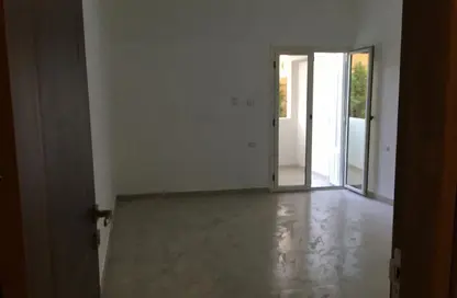 Apartment - 3 Bedrooms - 1 Bathroom for sale in Al Shifaa St. - Al Agouza - Giza