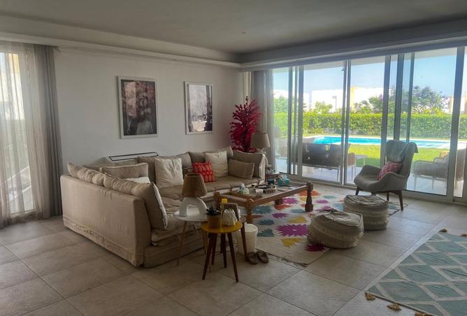 98821915 - Property Image 2