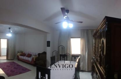 Apartment - 3 Bedrooms - 2 Bathrooms for sale in Mohamed Faheem St. - Al Hadiqah Al Dawliyah - 7th District - Nasr City - Cairo