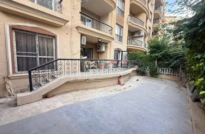 Apartment - 3 Bedrooms - 3 Bathrooms for sale in Al Rehab - New Cairo City - Cairo