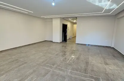 Apartment - 3 Bedrooms - 3 Bathrooms for sale in American University Housing District - 5th Settlement Compounds - The 5th Settlement - New Cairo City - Cairo