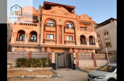 Palace - 7+ Bedrooms - 5 Bathrooms for sale in Al Narges 1 - Al Narges - New Cairo City - Cairo