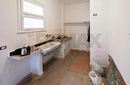 Apartment - 2 Bedrooms - 1 Bathroom for rent in Ibrahimia - Hay Wasat - Alexandria