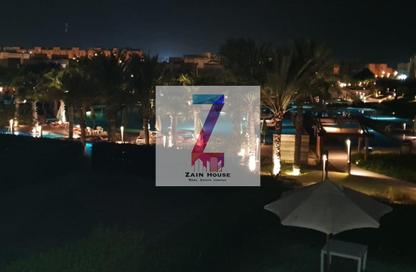 شاليه - 4 - 5 للبيع في أمواج - سيدي عبد الرحمن - الساحل الشمالي