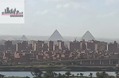 Apartment - 3 Bedrooms - 2 Bathrooms for sale in Nile Corniche St. - El Gezira - Dar El Salam - Cairo