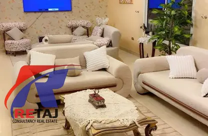 Apartment - 3 Bedrooms - 3 Bathrooms for rent in Makram Ebeid St. - 6th Zone - Nasr City - Cairo