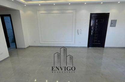 Apartment - 3 Bedrooms - 2 Bathrooms for sale in Dr Ismail Wahbi St. - 10th Zone - Nasr City - Cairo
