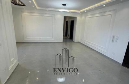 Apartment - 3 Bedrooms - 2 Bathrooms for sale in Dr Ismail Wahbi St. - 10th Zone - Nasr City - Cairo
