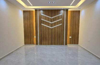 Apartment - 3 Bedrooms - 2 Bathrooms for sale in Gate 4 - Mena - Hadayek El Ahram - Giza