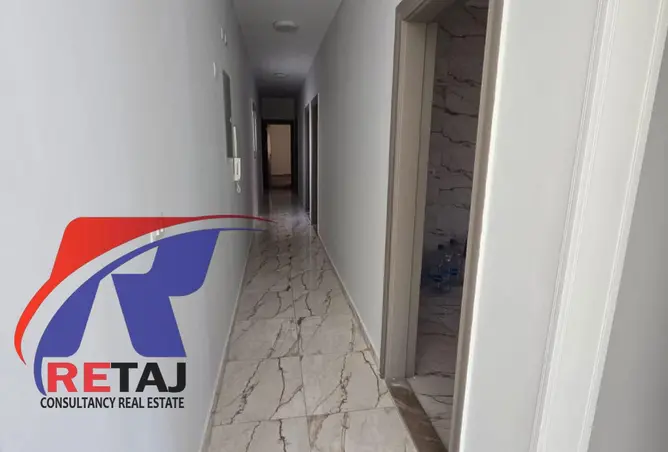 121656300 - Property Image 3