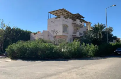 فيلا - 7 غرف نوم - 6 حمامات للبيع في الياسمين - الحي الرابع عشر - الشيخ زايد - الجيزة